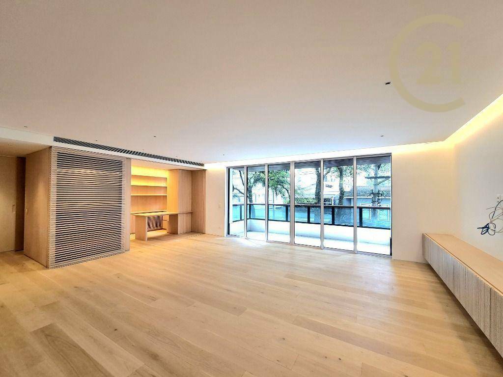 Apartamento à venda com 3 quartos, 211m² - Foto 10