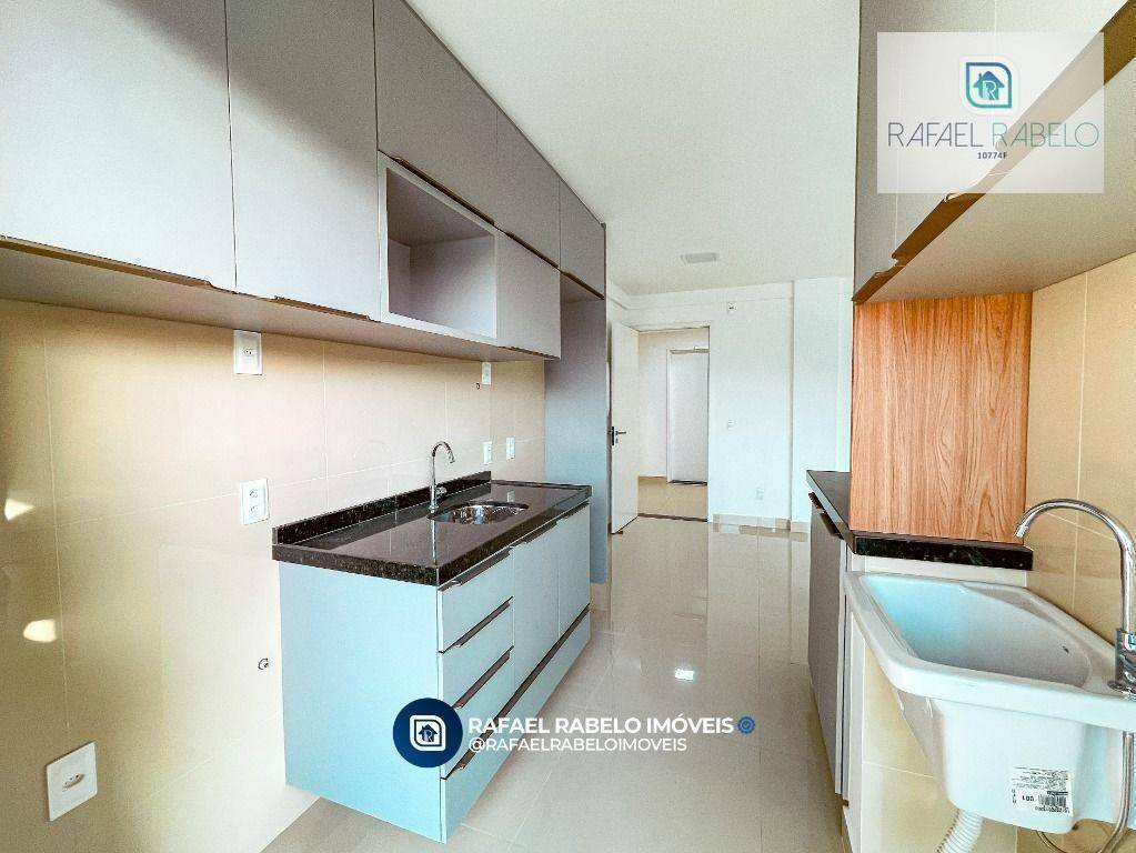 Apartamento à venda com 2 quartos, 70m² - Foto 3