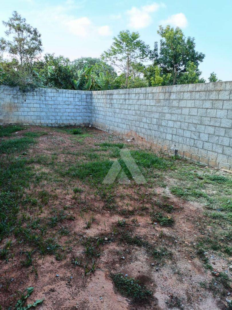 Casa à venda com 2 quartos, 48m² - Foto 4