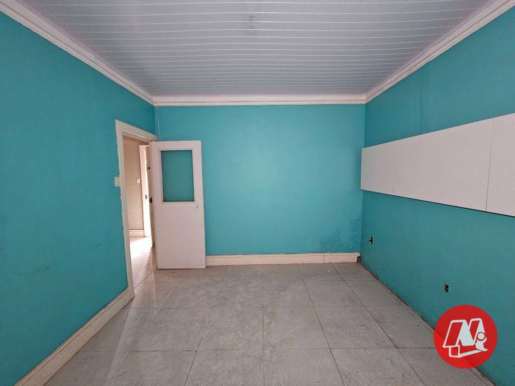 Casa para alugar com 4 quartos, 280m² - Foto 6