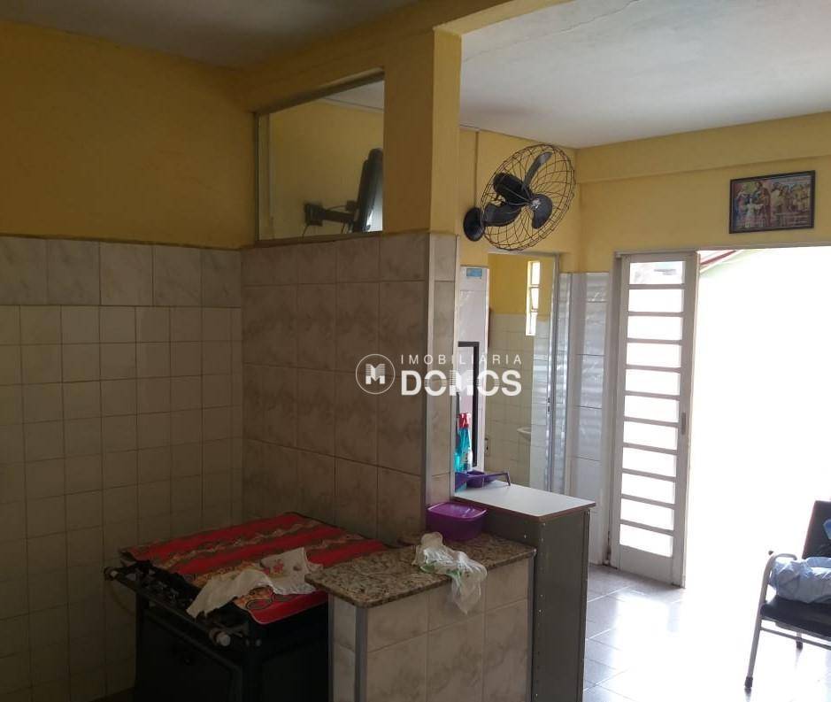 Sobrado à venda com 4 quartos, 216m² - Foto 11