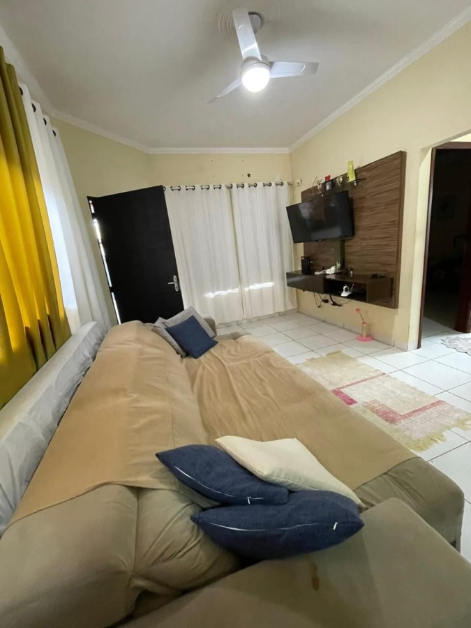 Casa à venda com 2 quartos, 120m² - Foto 1