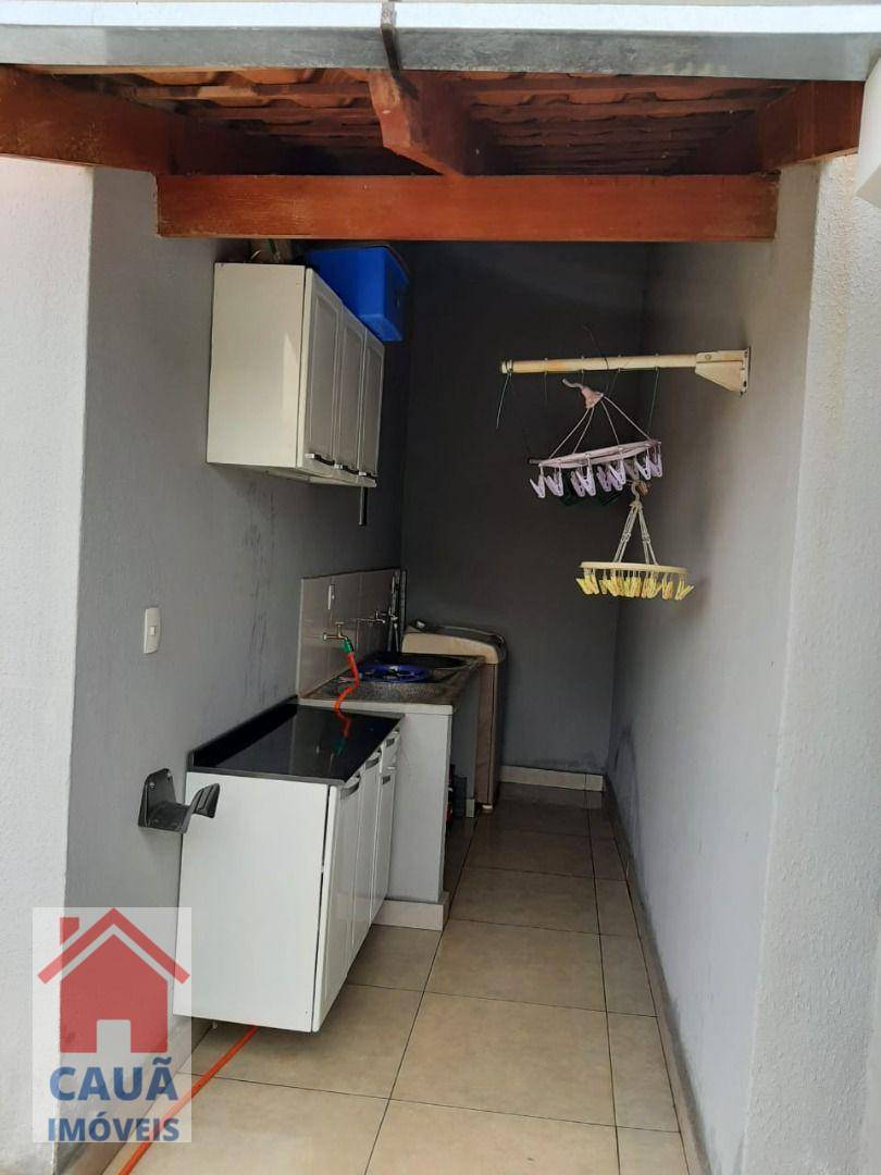 Casa à venda com 3 quartos, 170m² - Foto 7