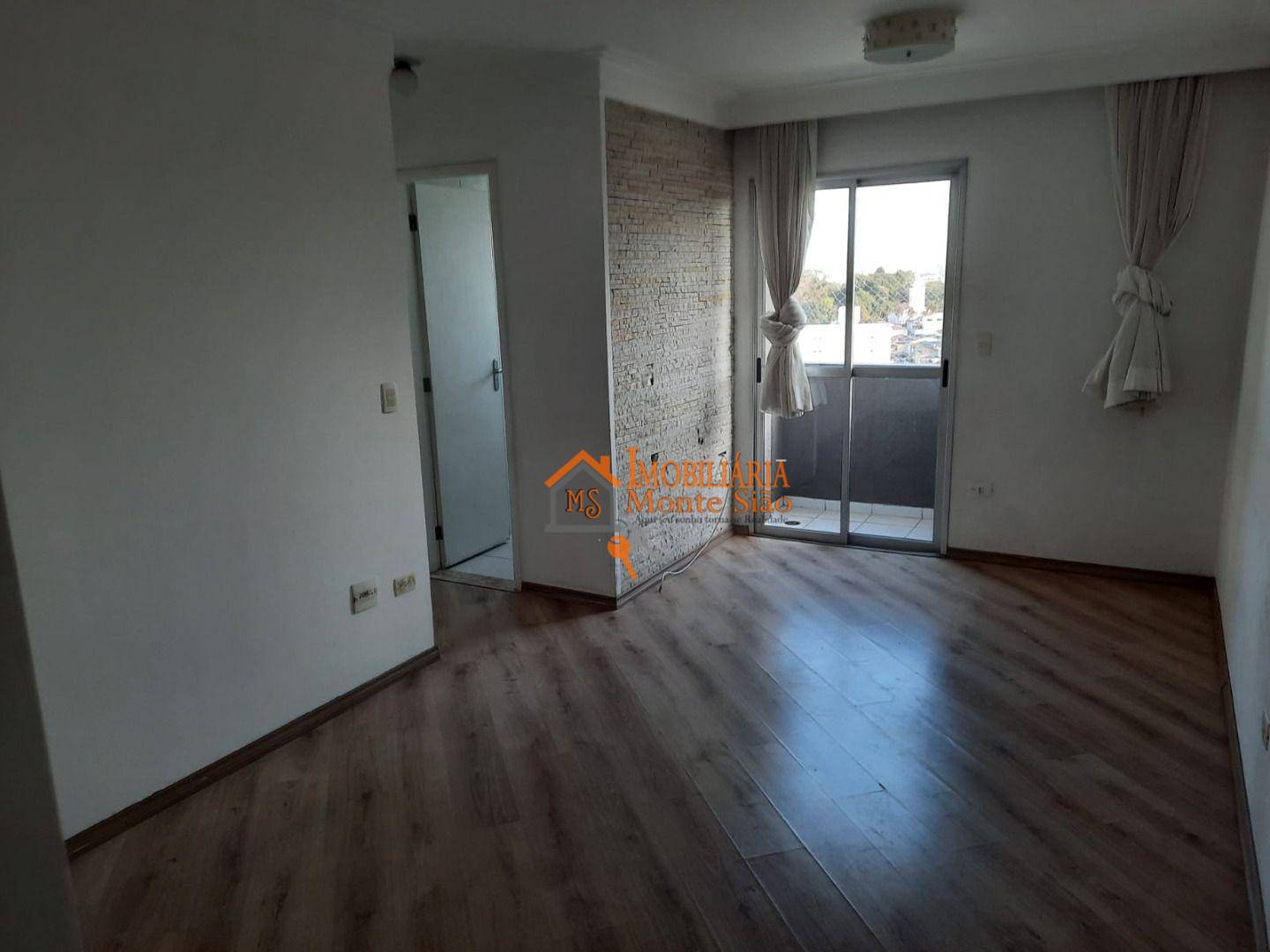 Apartamento à venda com 2 quartos, 55m² - Foto 2