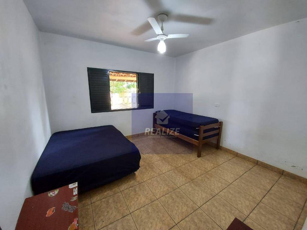 Chácara à venda com 3 quartos, 200m² - Foto 5