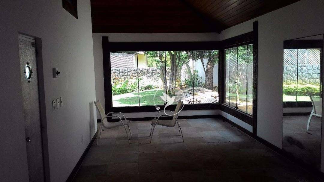 Casa de Condomínio à venda com 4 quartos, 200m² - Foto 34