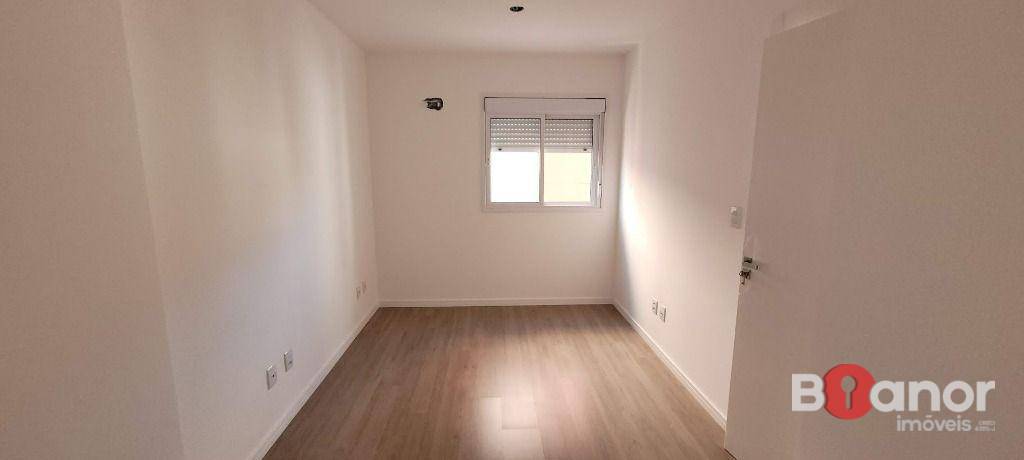 Apartamento à venda com 3 quartos, 8107m² - Foto 8