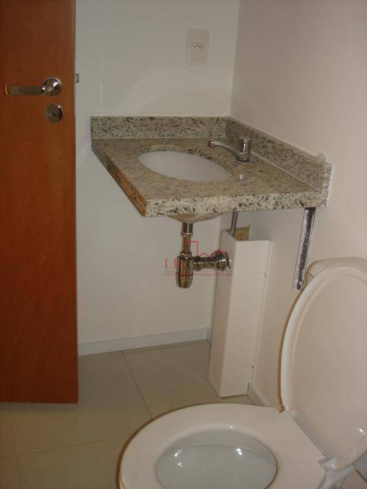 Apartamento à venda com 2 quartos, 60m² - Foto 15