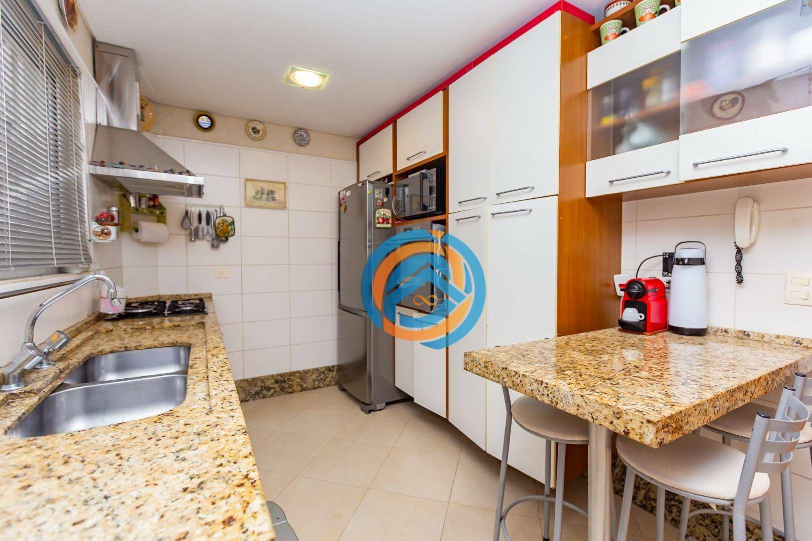Sobrado à venda com 5 quartos, 220m² - Foto 50