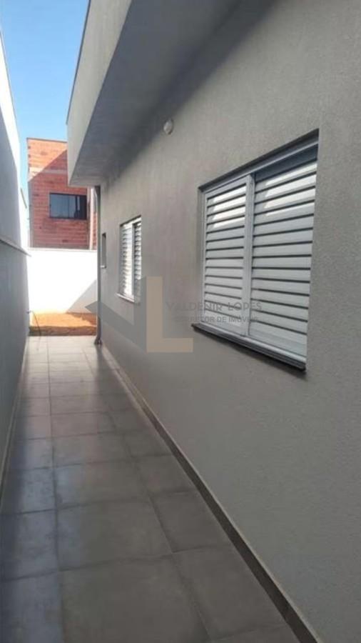 Casa à venda com 2 quartos, 80m² - Foto 14
