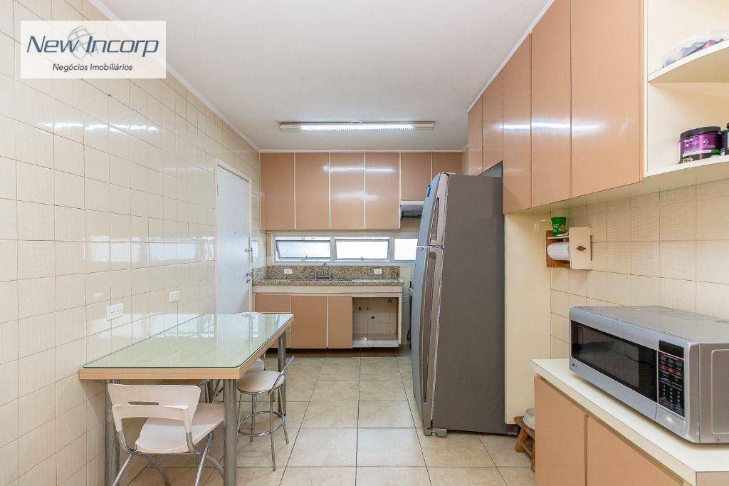 Apartamento à venda com 3 quartos, 122m² - Foto 11