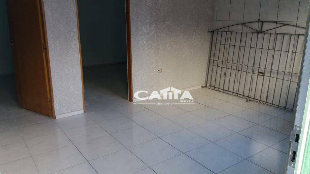 Casa para alugar com 2 quartos, 40m² - Foto 22