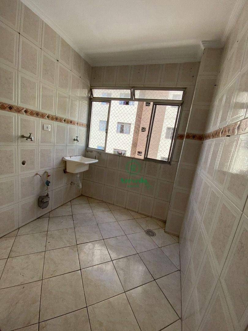 Apartamento à venda com 2 quartos, 64m² - Foto 5