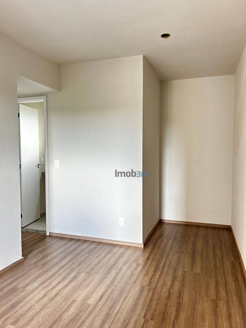 Apartamento à venda com 2 quartos, 64m² - Foto 5