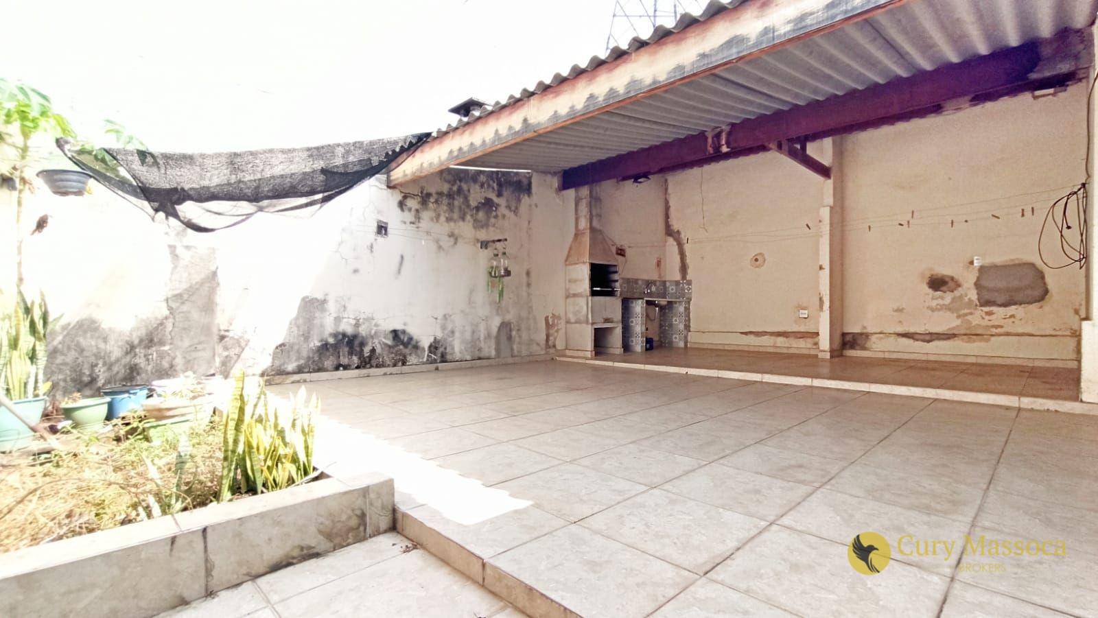 Casa à venda com 5 quartos, 204m² - Foto 20