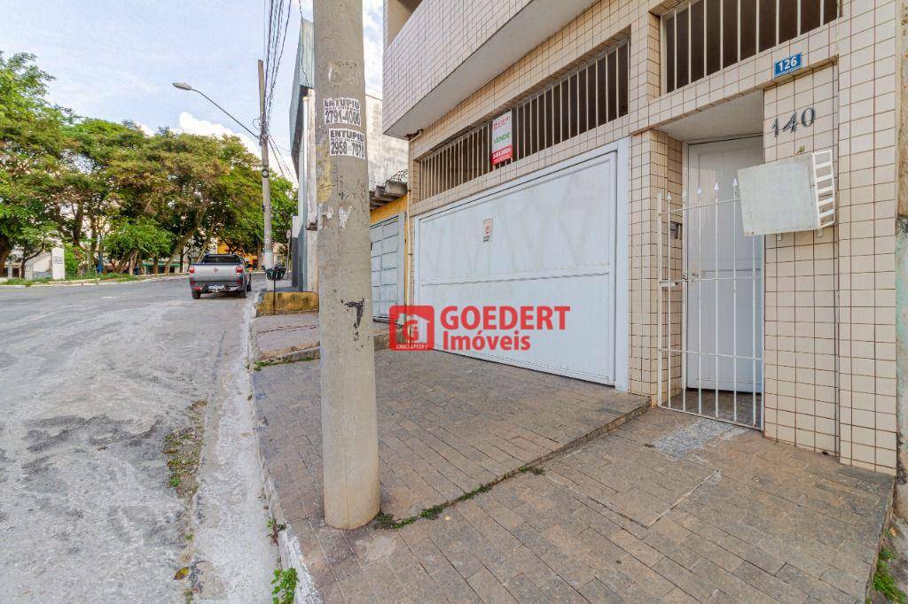 Sobrado à venda com 3 quartos, 248m² - Foto 2