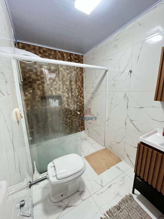 Casa à venda com 2 quartos, 144m² - Foto 2