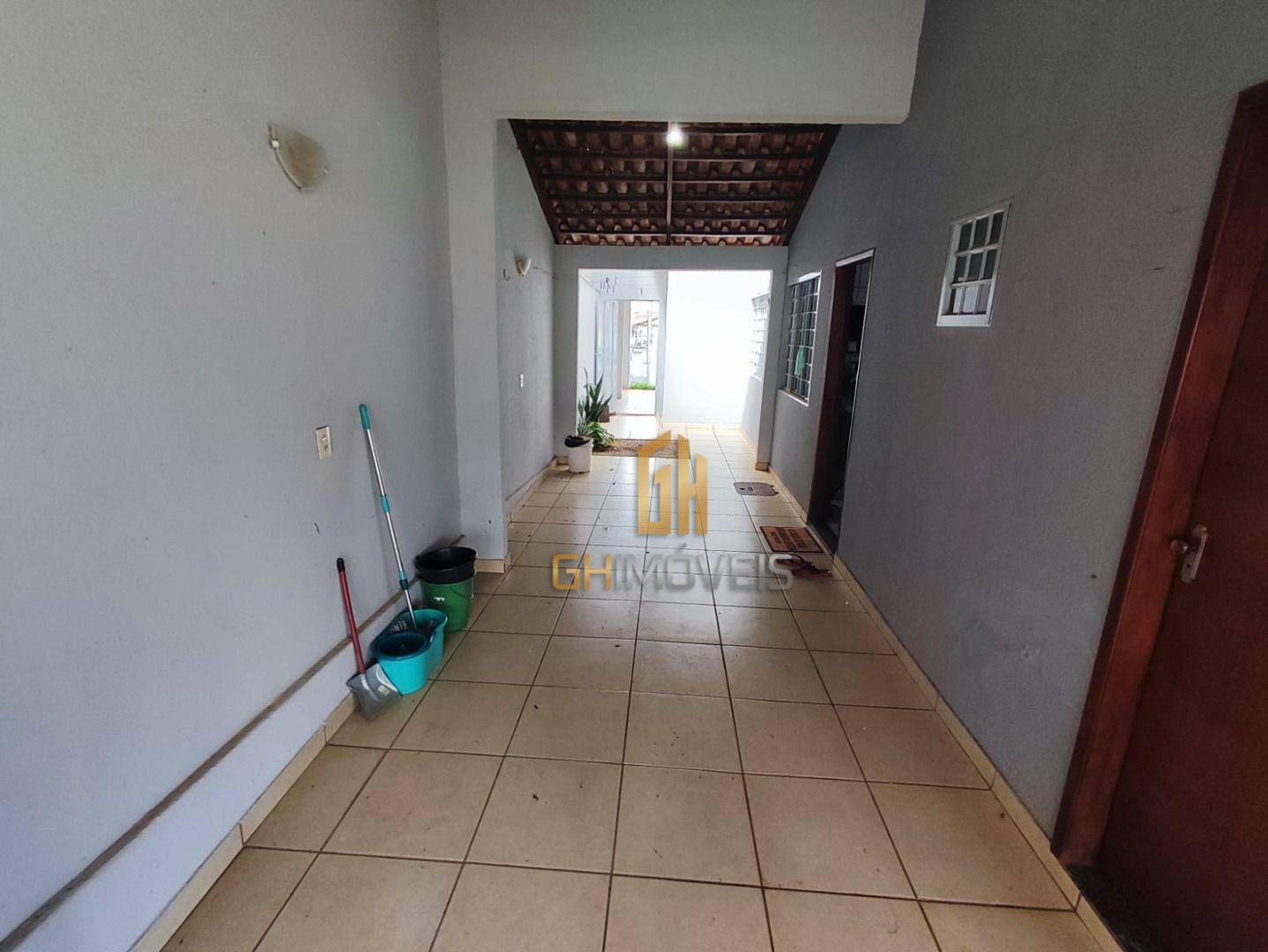 Casa à venda com 3 quartos, 220m² - Foto 25