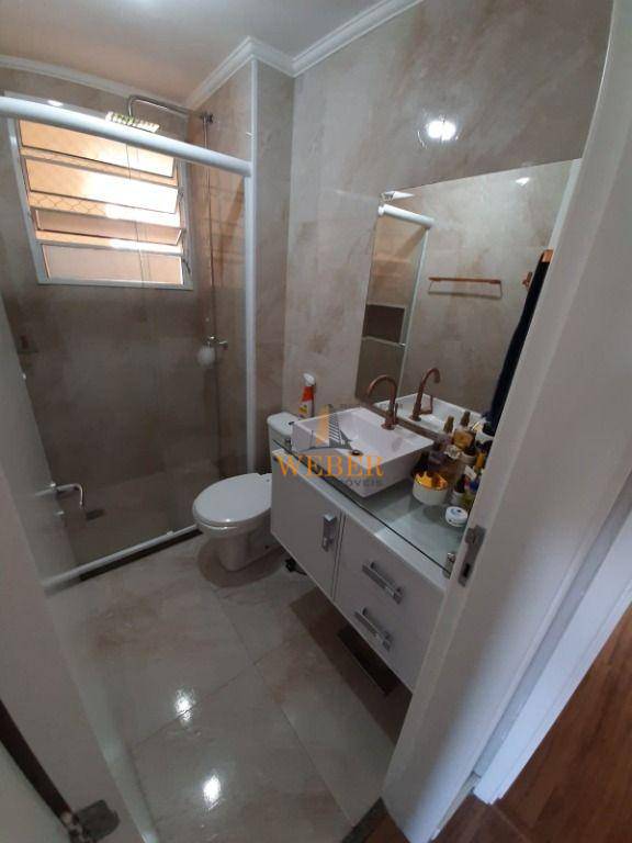 Apartamento à venda com 3 quartos, 74m² - Foto 2