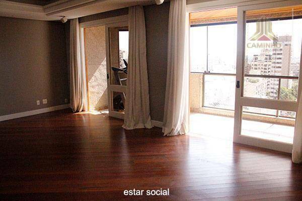 Apartamento à venda com 4 quartos, 240m² - Foto 1