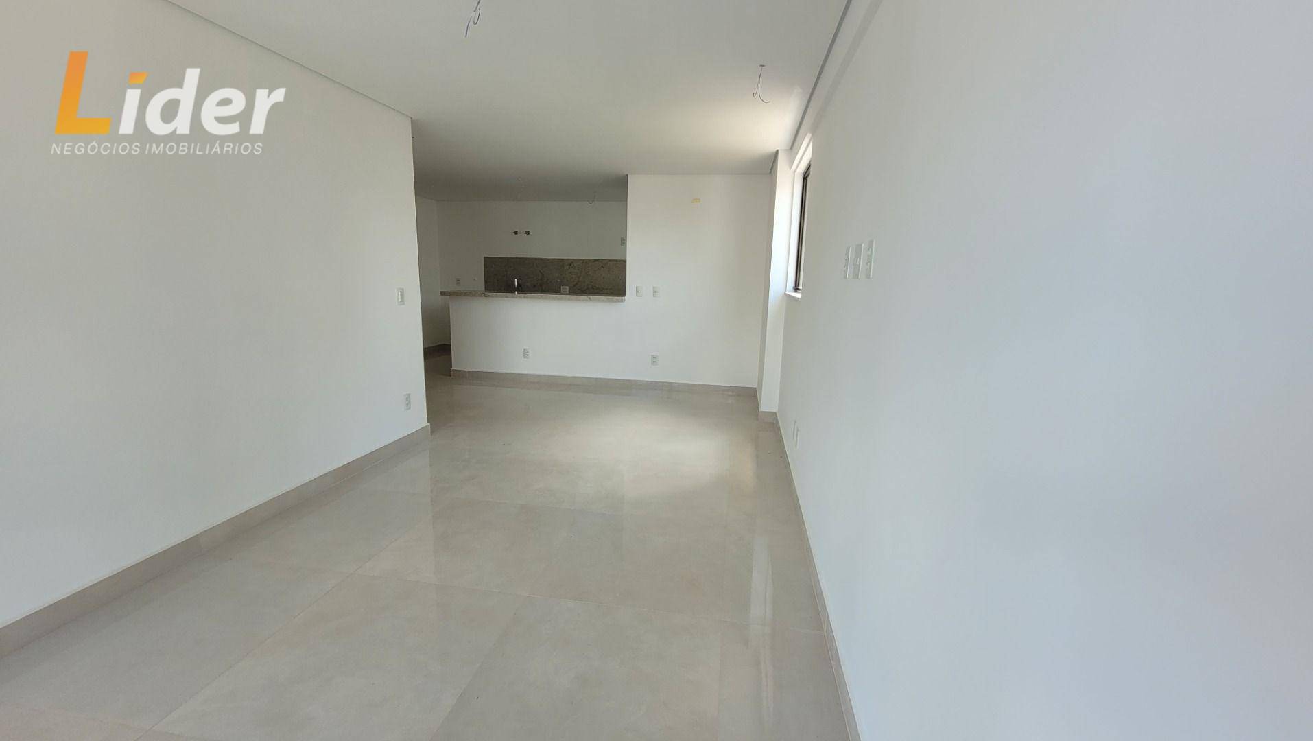 Apartamento à venda com 2 quartos, 79m² - Foto 2