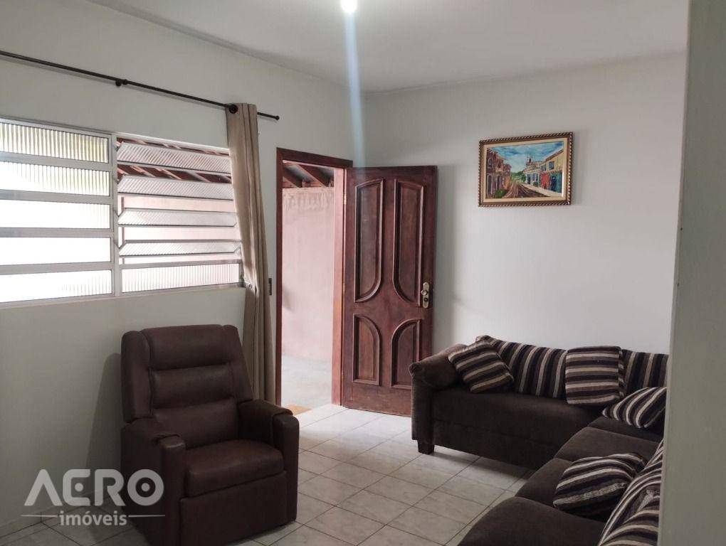 Casa à venda com 3 quartos, 140m² - Foto 6