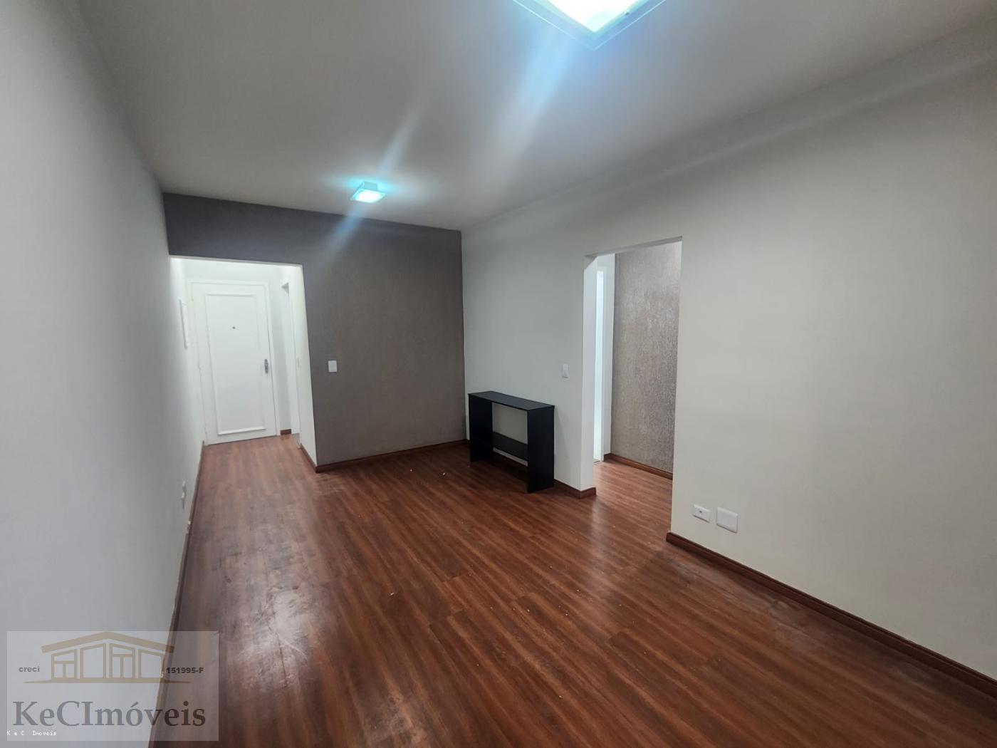 Apartamento à venda com 2 quartos, 61m² - Foto 11