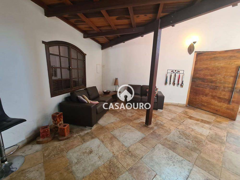 Casa de Condomínio à venda com 3 quartos, 350m² - Foto 5