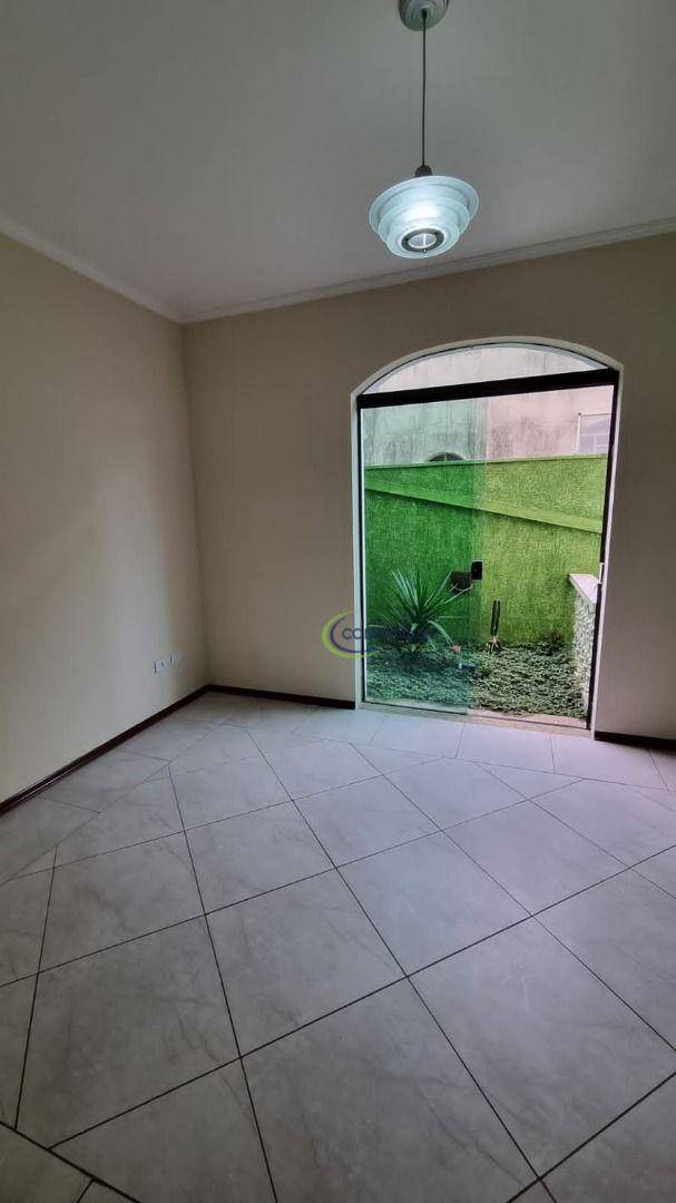 Sobrado à venda e aluguel com 3 quartos, 236m² - Foto 21