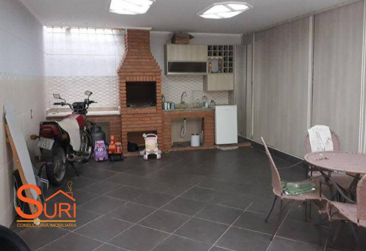 Casa à venda com 3 quartos, 140m² - Foto 2