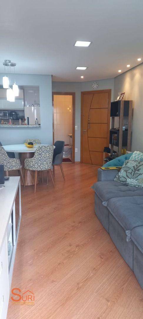 Apartamento à venda com 2 quartos, 70m² - Foto 4