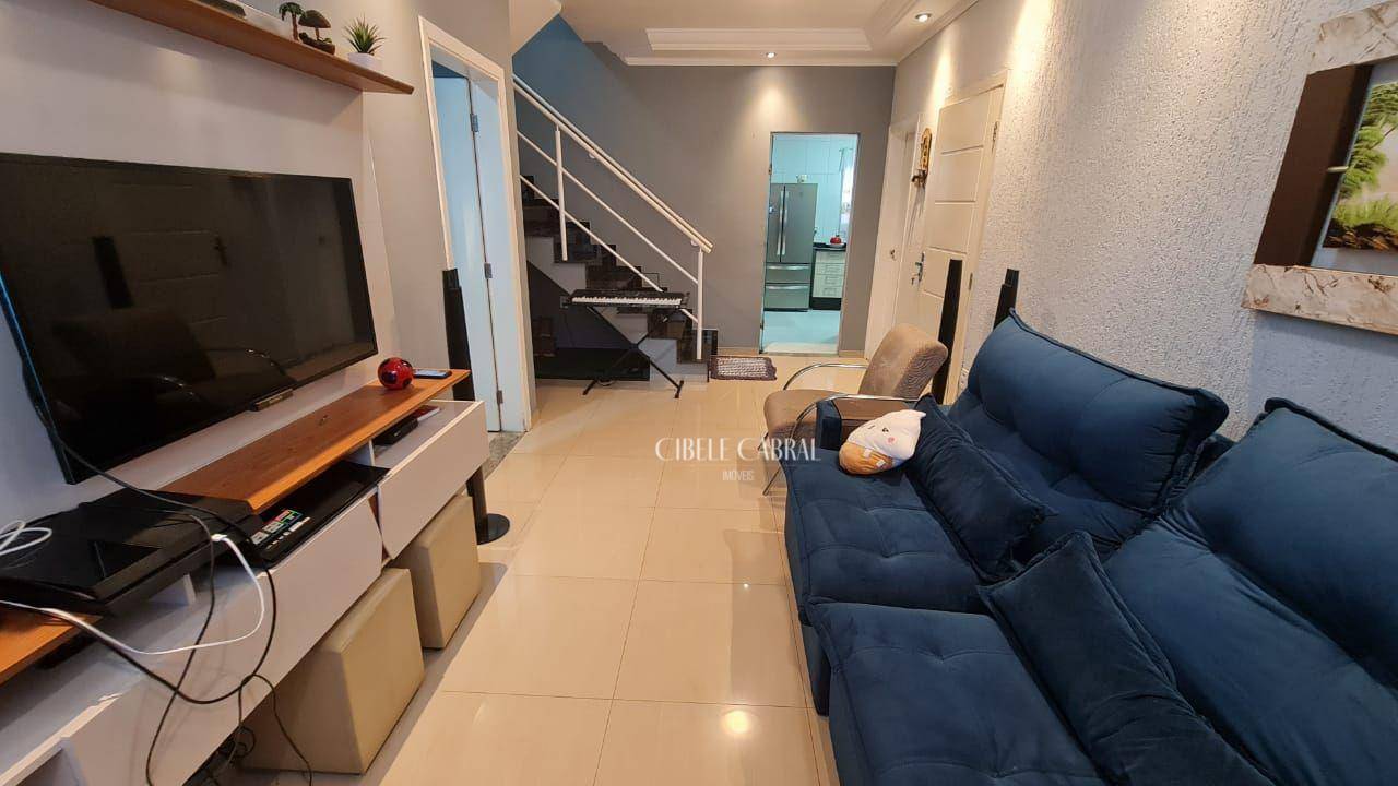 Casa à venda com 3 quartos, 250m² - Foto 6