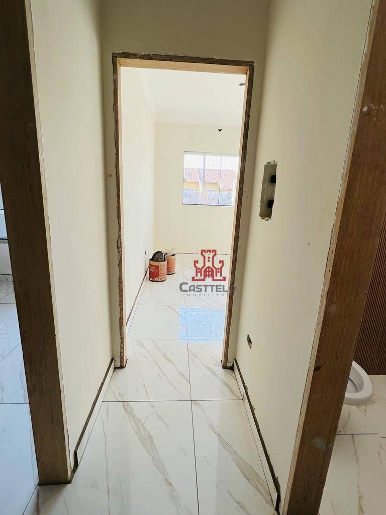 Casa à venda com 3 quartos, 80m² - Foto 7