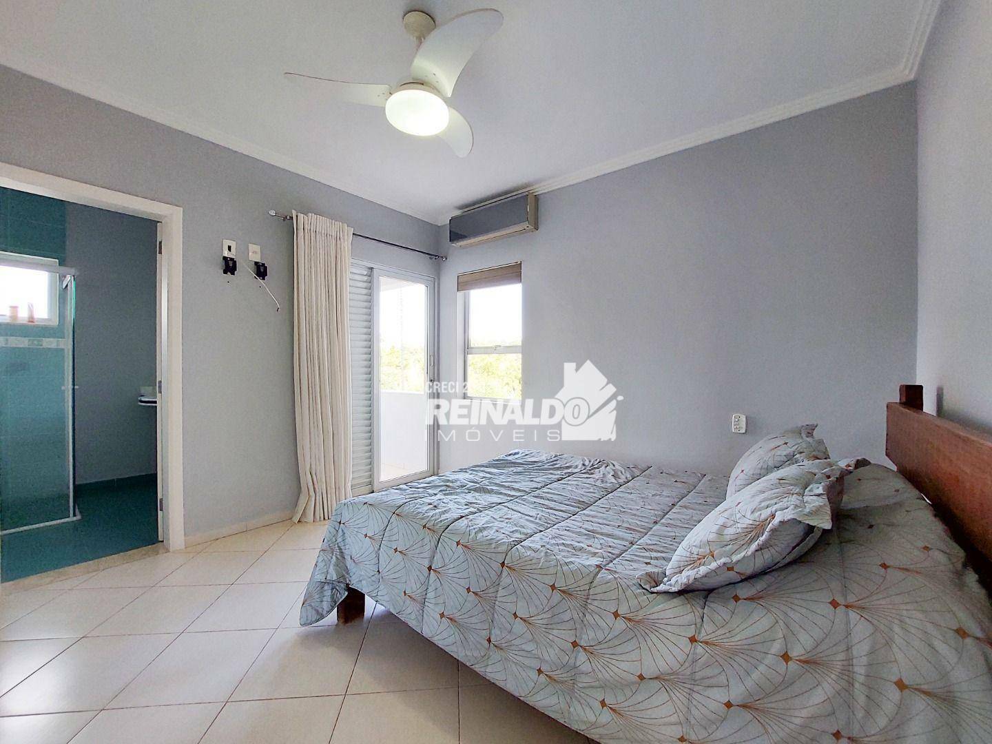 Casa de Condomínio à venda com 3 quartos, 400m² - Foto 19