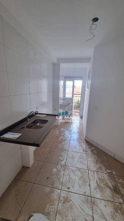 Apartamento à venda com 2 quartos, 66m² - Foto 3