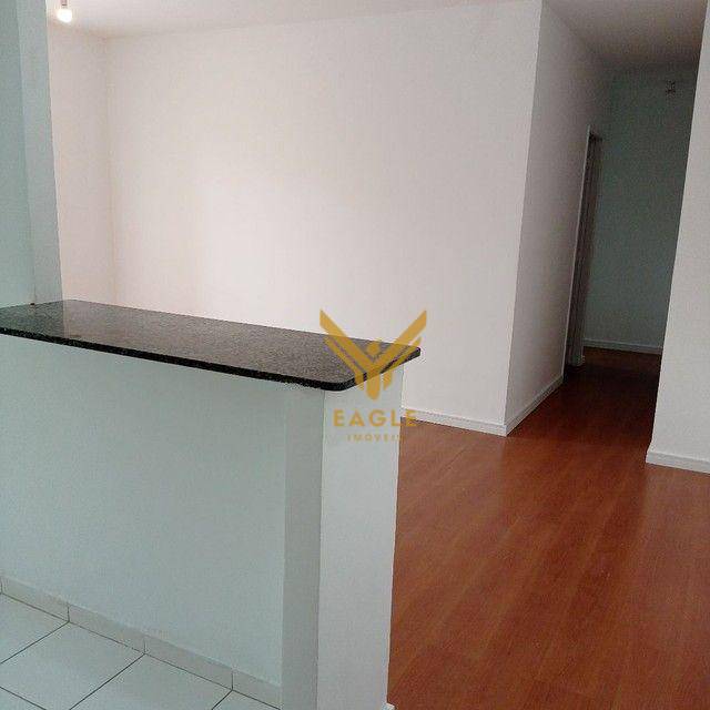 Apartamento à venda com 2 quartos, 61m² - Foto 13