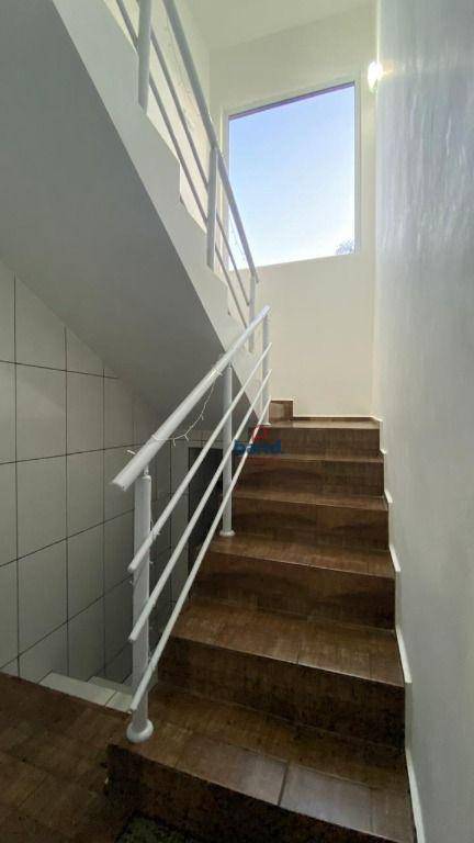 Casa à venda com 5 quartos, 167m² - Foto 7