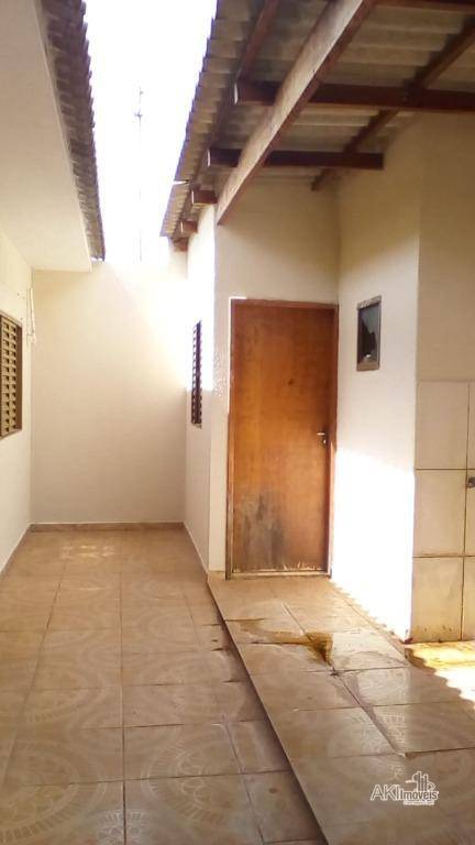 Casa à venda com 3 quartos, 100m² - Foto 6