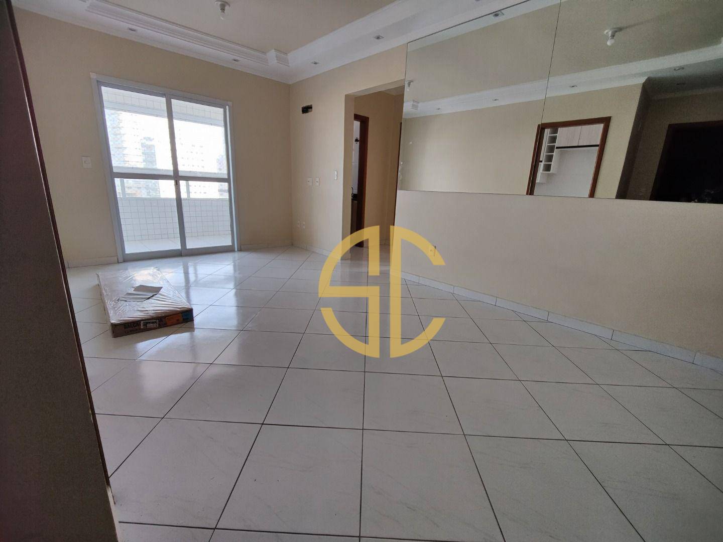 Apartamento à venda com 2 quartos, 85m² - Foto 2