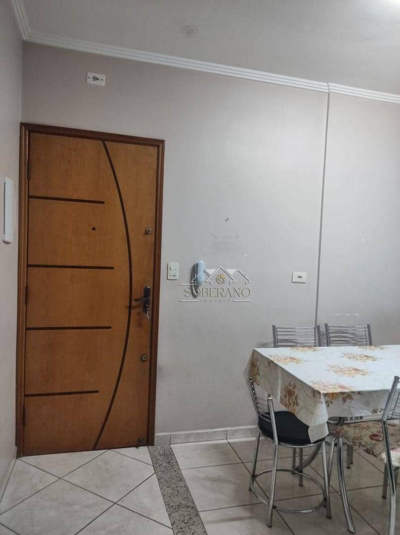 Apartamento à venda com 2 quartos, 70m² - Foto 2