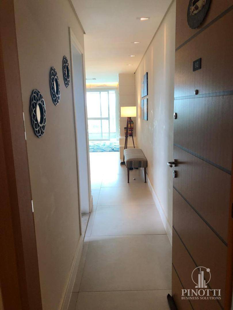 Apartamento à venda com 3 quartos, 106m² - Foto 5