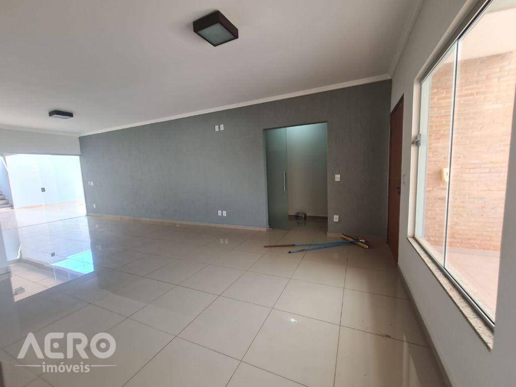 Casa à venda com 3 quartos, 247m² - Foto 17