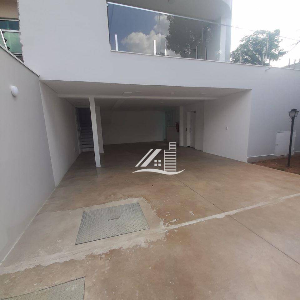 Sobrado à venda com 3 quartos, 188m² - Foto 2