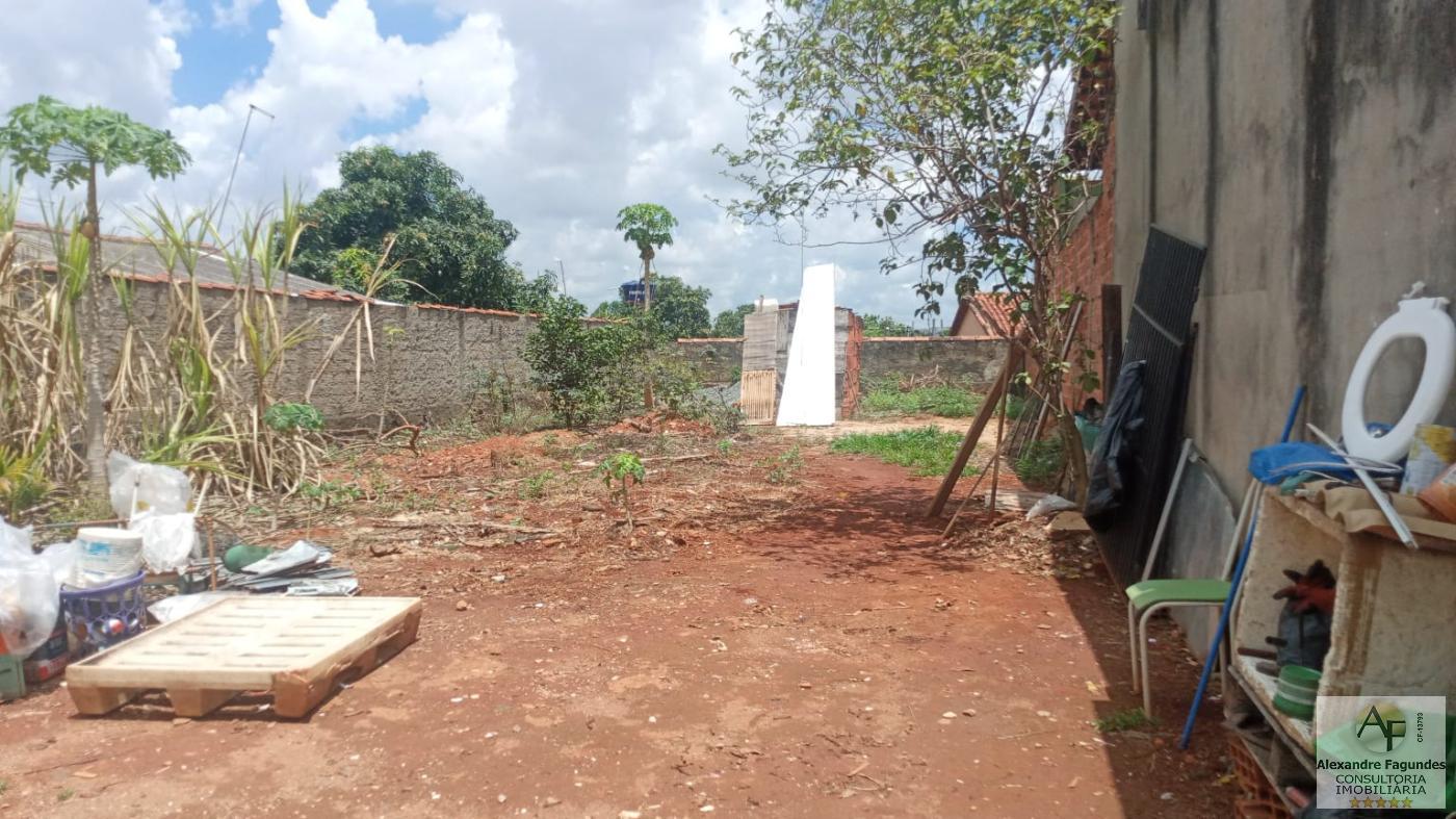 Terreno à venda, 300m² - Foto 1