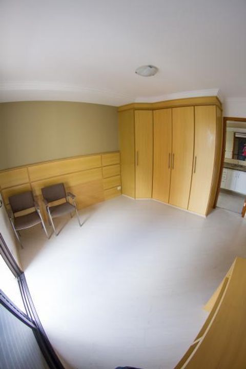 Apartamento para alugar com 4 quartos, 140m² - Foto 23