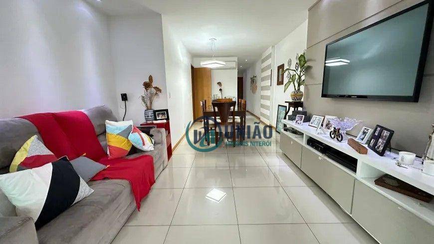 Apartamento à venda com 3 quartos, 115m² - Foto 8