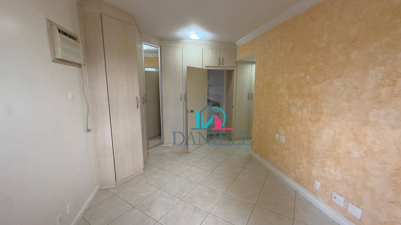 Apartamento à venda com 3 quartos, 168m² - Foto 8