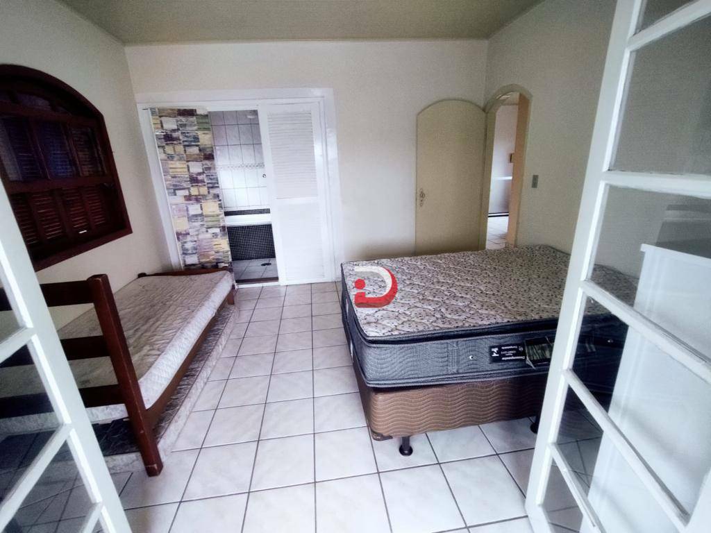 Sobrado à venda com 4 quartos, 250m² - Foto 8