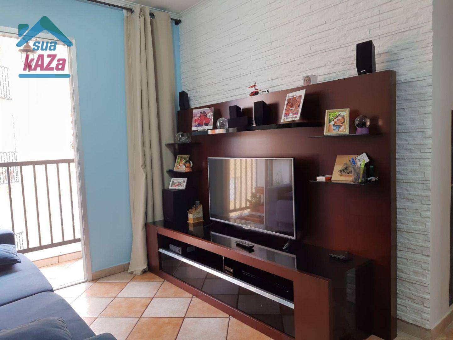 Apartamento à venda com 3 quartos, 64m² - Foto 2