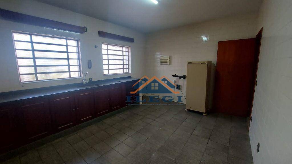 Casa à venda com 3 quartos, 251m² - Foto 19